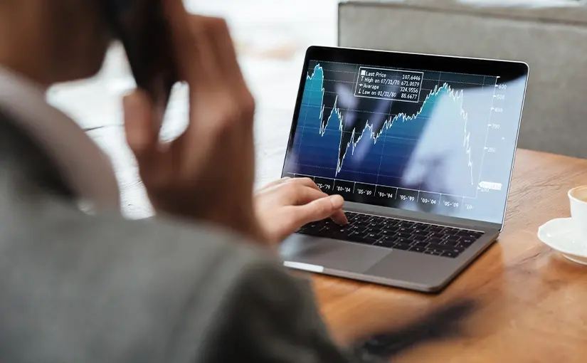 A Hybrid Trading Approach in Volatile Markets